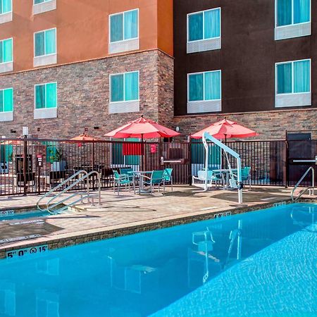 Towneplace Suites By Marriott Bakersfield West Экстерьер фото