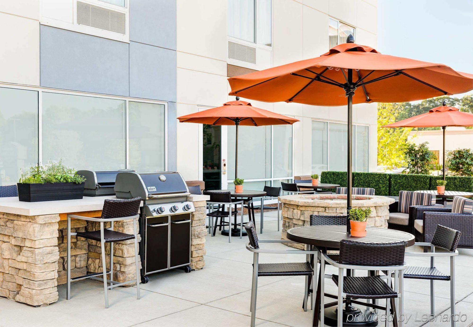 Towneplace Suites By Marriott Bakersfield West Экстерьер фото